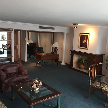 Crystal Palace Hotel Montevideo Rum bild